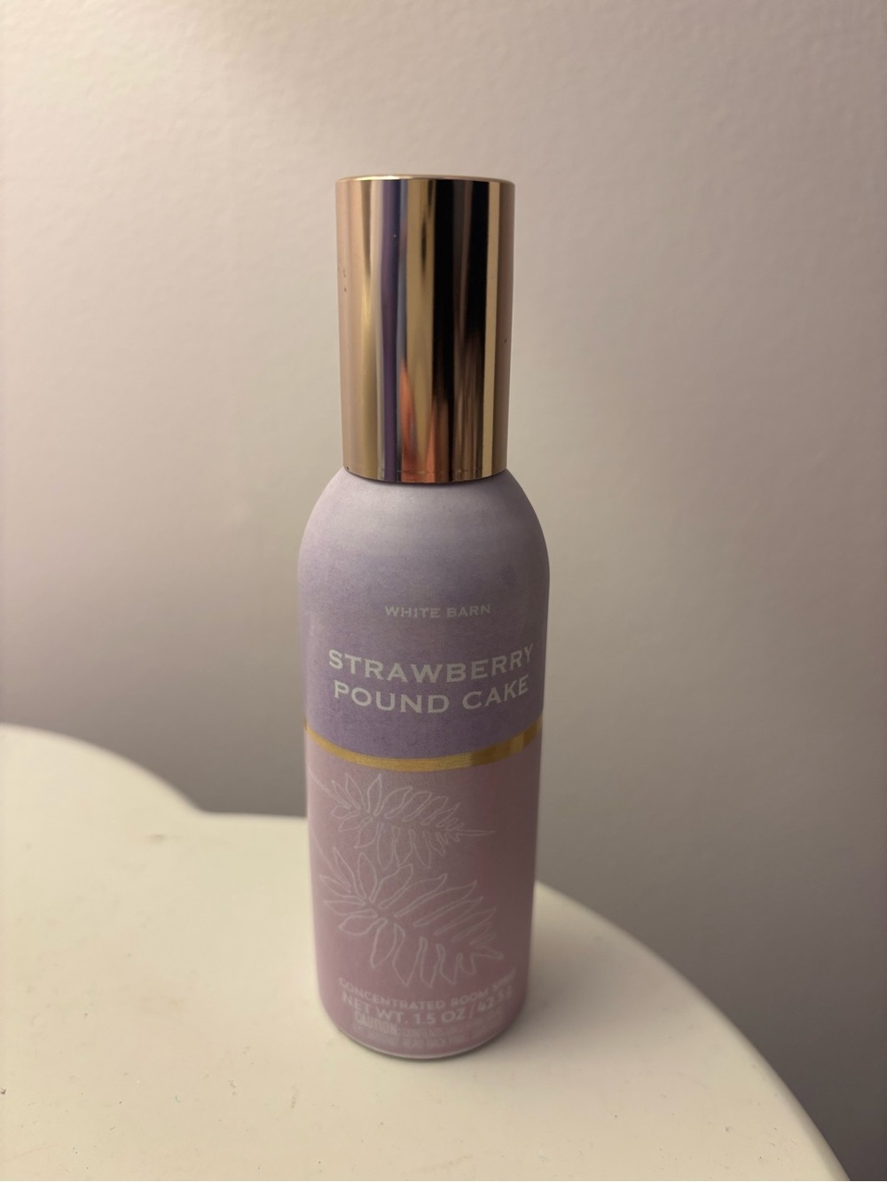 White Barn Lavender Pink & Gold Strawberry Pound Cake Room Spray